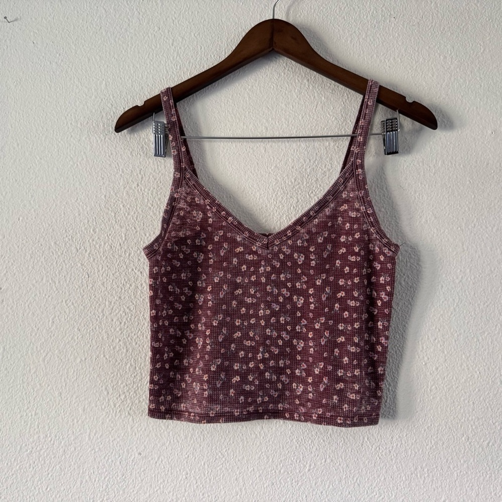 American Eagle Cropped Ditsy Floral Burgundy  Waffle Knit Cami Medium Ethereal - Picture 2 of 15
